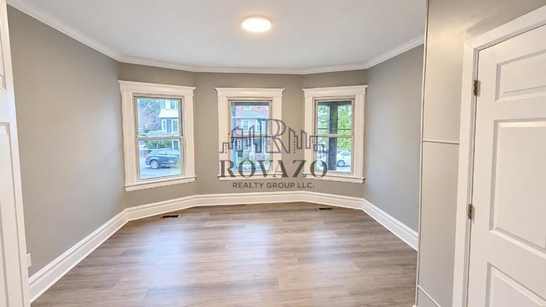 44 Hazelwood Avenue #1d - Photo 3 of 3
