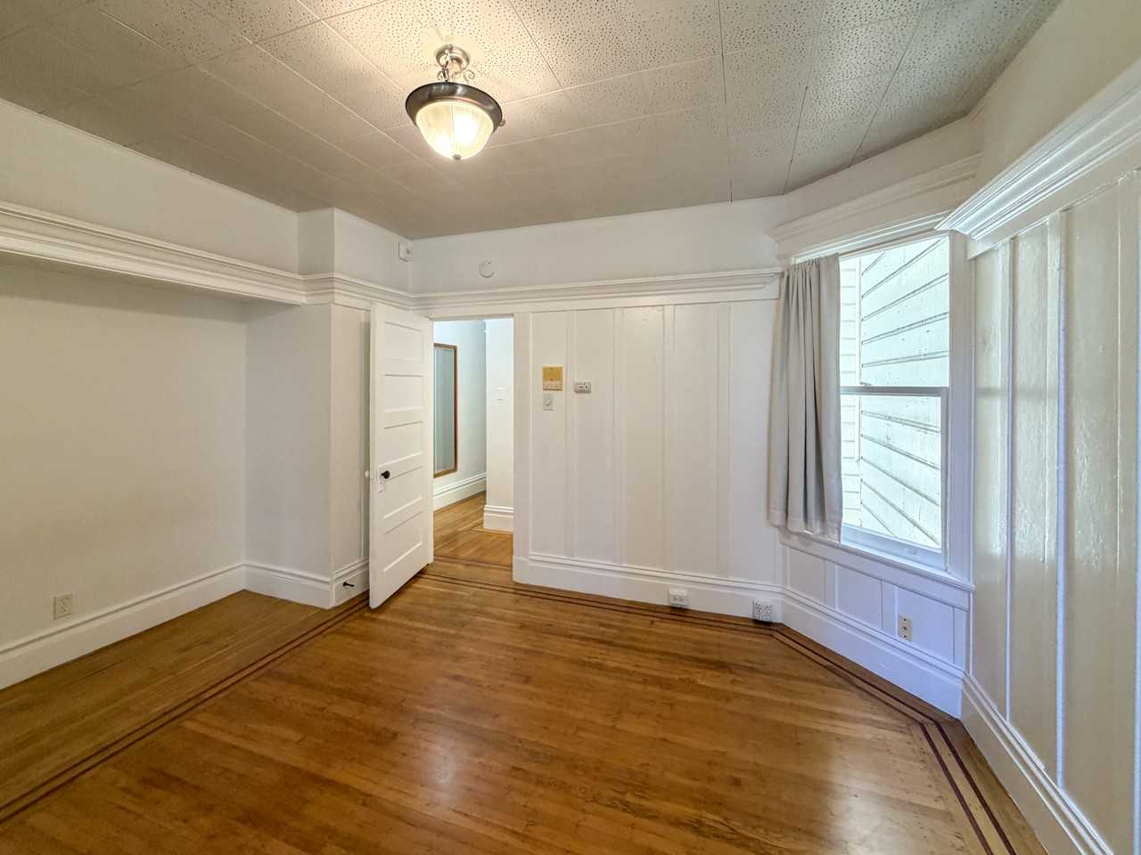 1227 Masonic Ave #1A - Photo 4 of 8