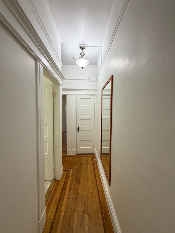 1227 Masonic Ave #1A - Photo 6 of 8