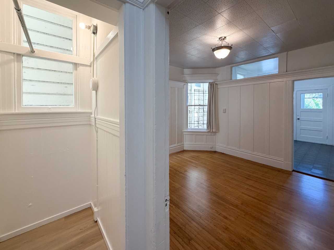1227 Masonic Ave #1A - Photo 7 of 8