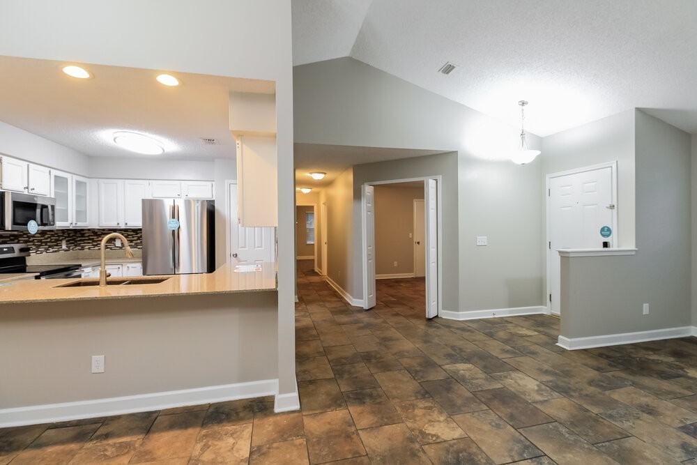 3847 Millpoint Dr - Photo 6 of 16