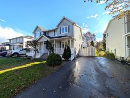featured image of 487 Grandtrunk Ave