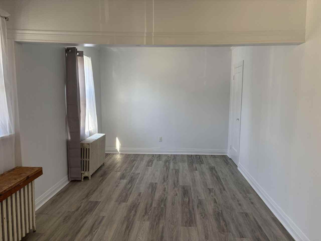 322 Mcalpine Ave S - Photo 3 of 9