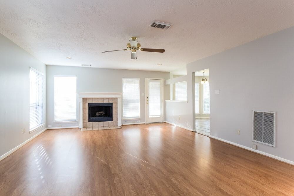 21311 Deerhaven Dr - Photo 2 of 15
