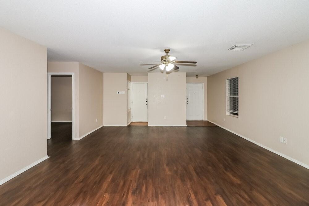 12806 Blue Timbers Ct - Photo 5 of 16
