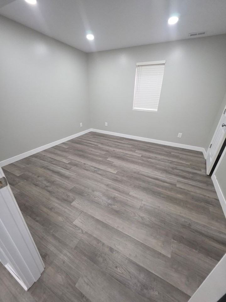 117 W Monroe Ave - Photo 5 of 16