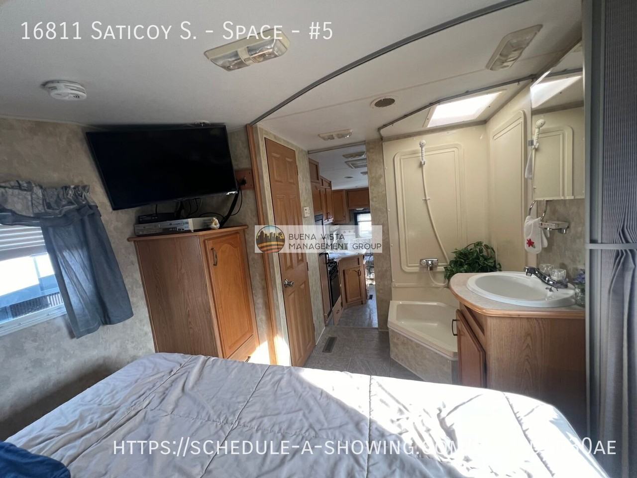 16811 Saticoy St #5 - Photo 4 of 6