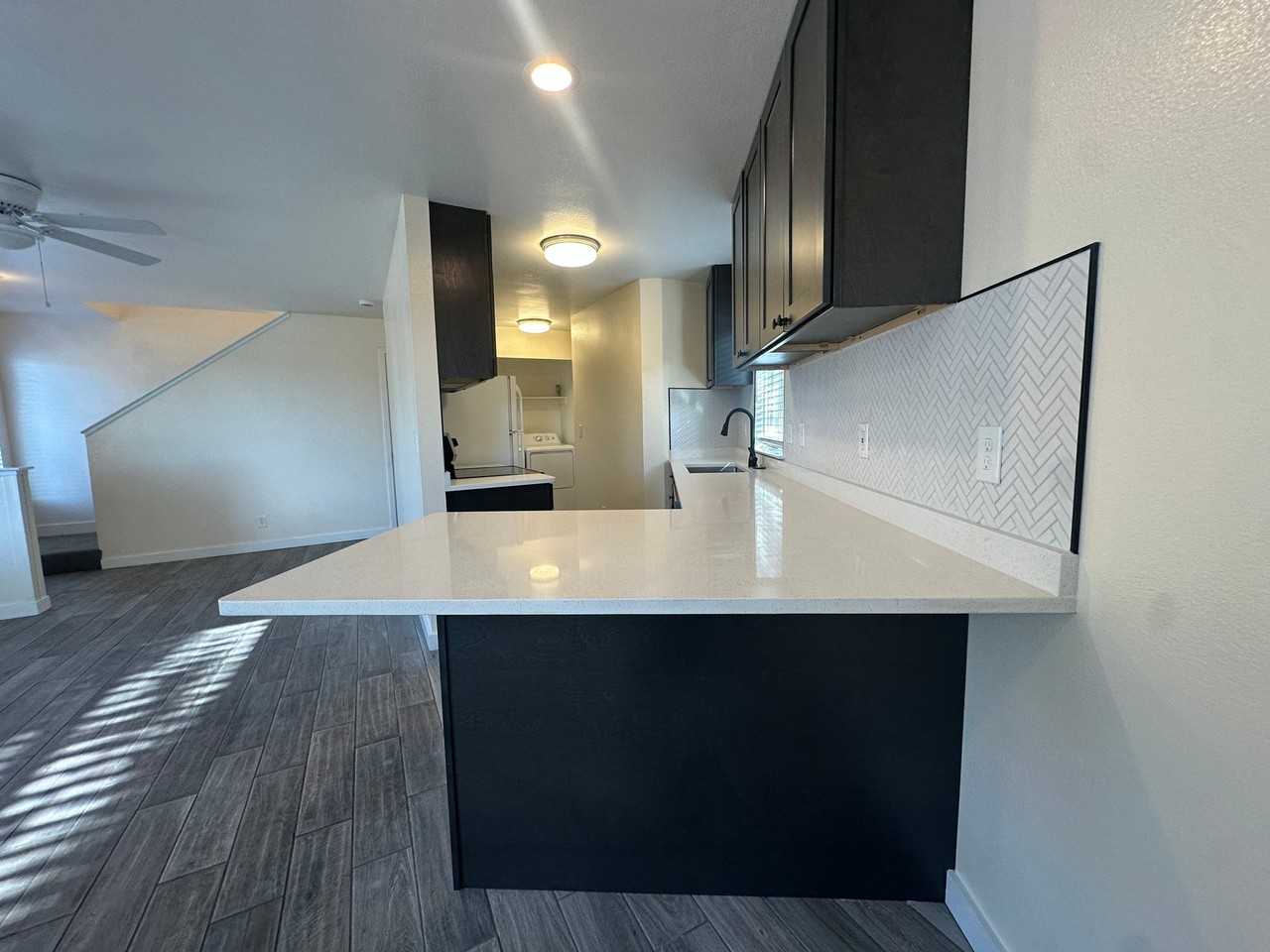 2340 Keystone Ave - Photo 6 of 21