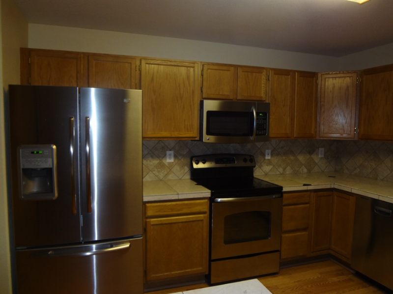 336 E 41st Ct - Photo 4 of 18