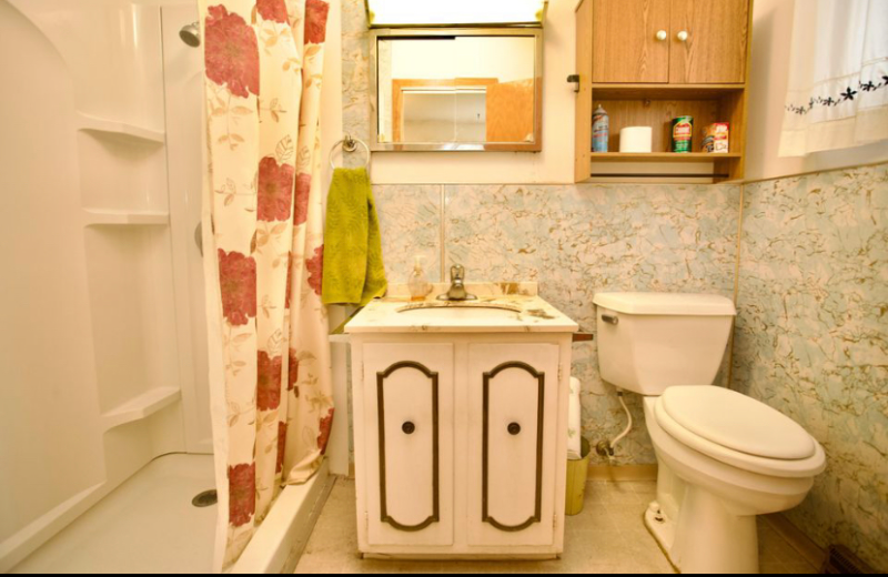 724 S 3rd St - Photo 5 of 14