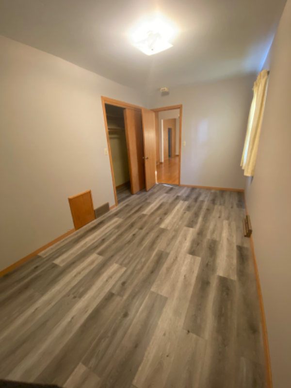 724 S 3rd St - Photo 7 of 14