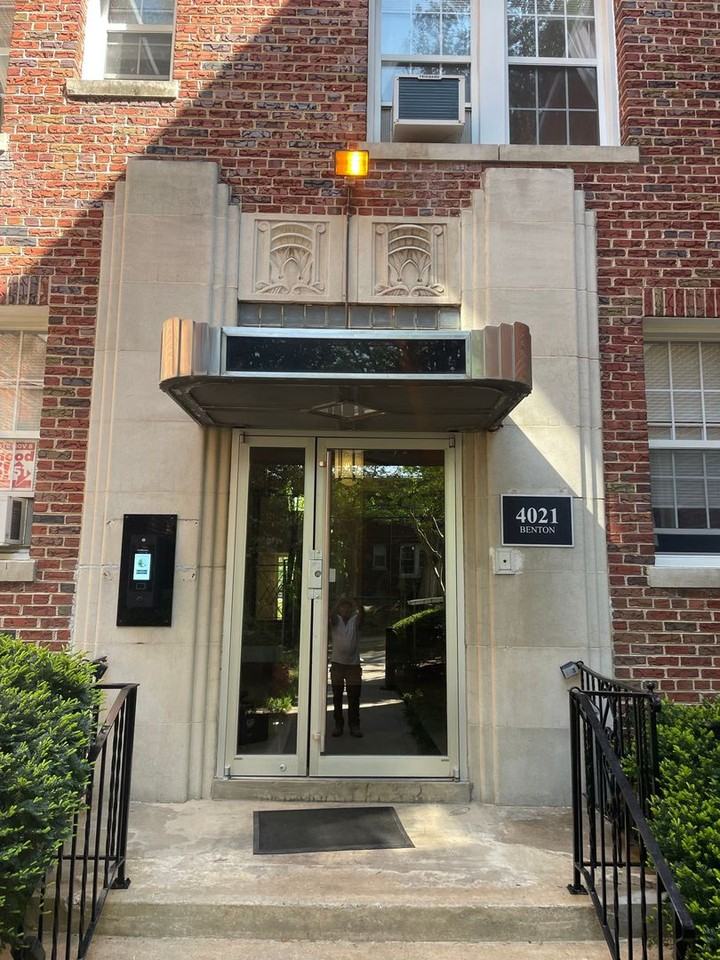 4021 Benton St., NW - Photo 4 of 26