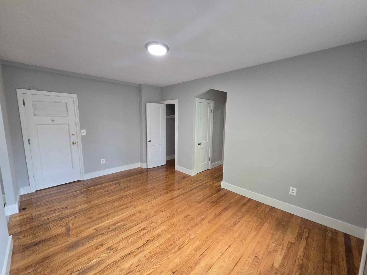 4021 Benton St., NW - Photo 5 of 26