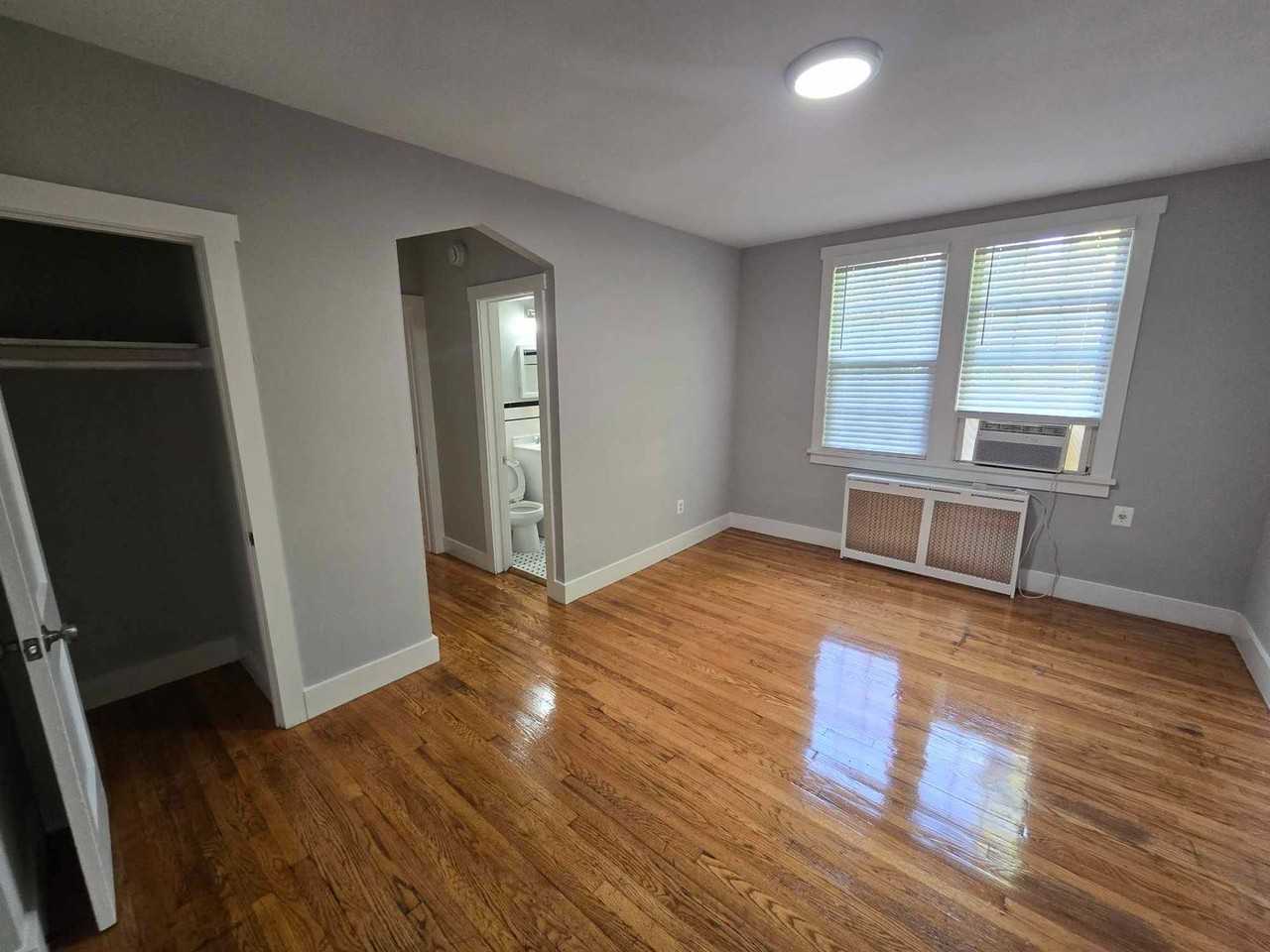 4021 Benton St., NW - Photo 6 of 26
