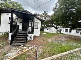 featured image of 1441 E 14th St