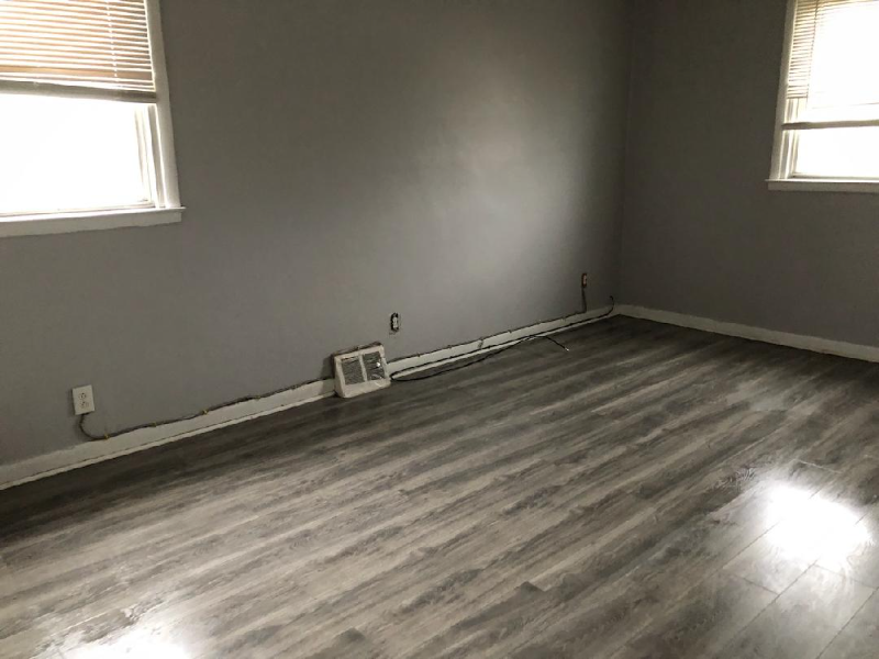 2401 Bleigh Ave - Photo 2 of 9