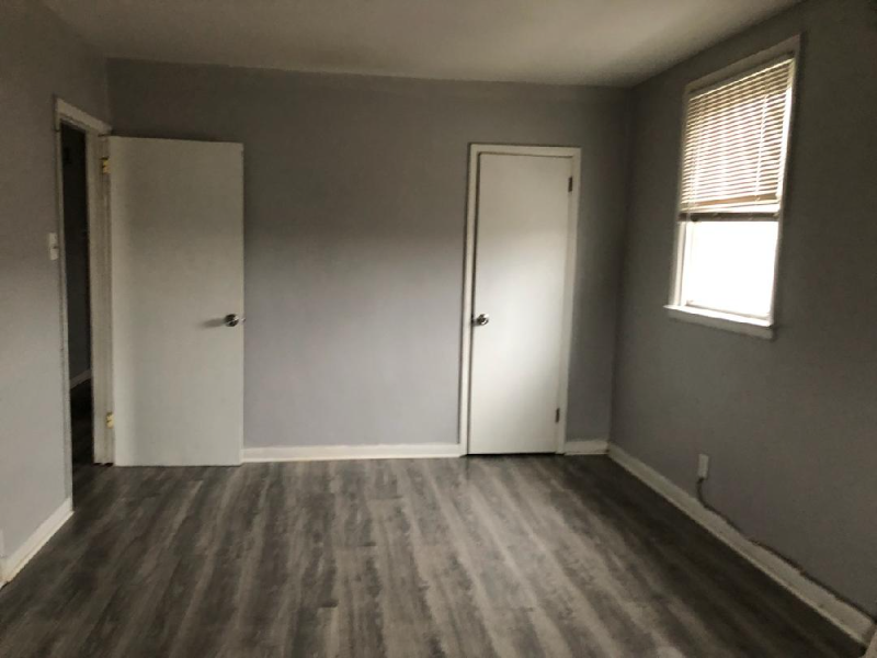 2401 Bleigh Ave - Photo 3 of 9