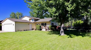 featured image of 105 N Grogan St