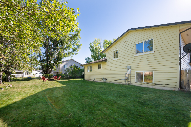 105 N Grogan St - Photo 3 of 19
