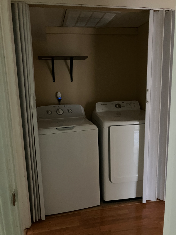 1718 Hunters Trl - Photo 2 of 10