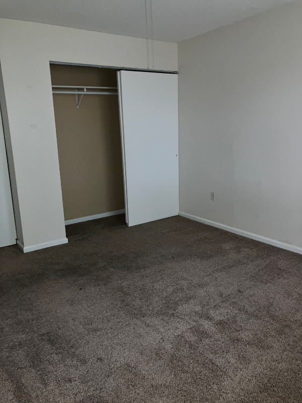 1718 Hunters Trl - Photo 3 of 10