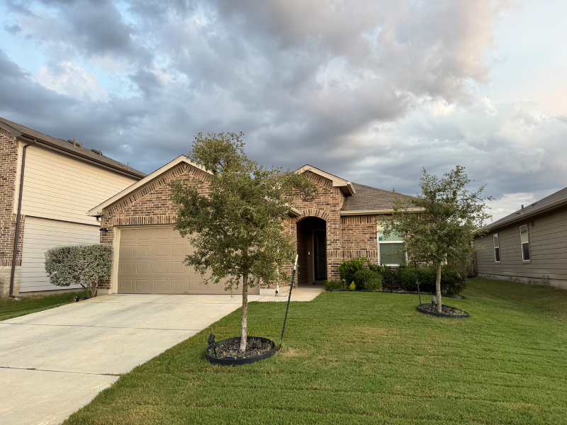 764 Armadillo Dr - Photo 2 of 15