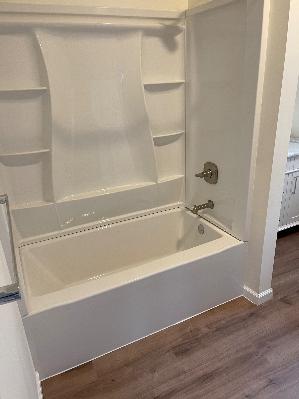 1704 Buchanan Trl E - Photo 5 of 18