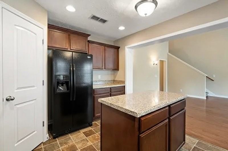 4114 Giacomo Dr - Photo 7 of 25