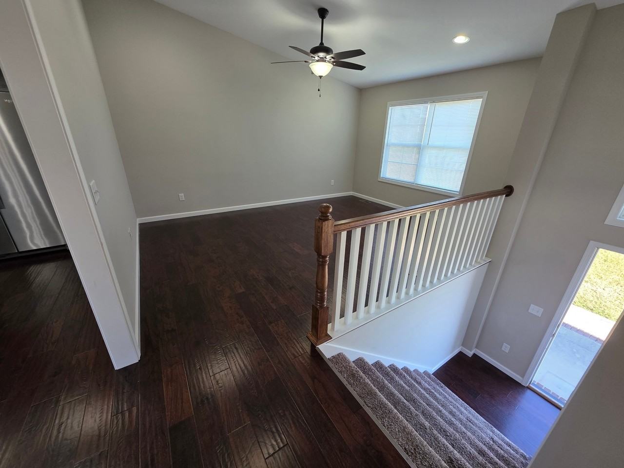511 Holladay Rd - Photo 4 of 20