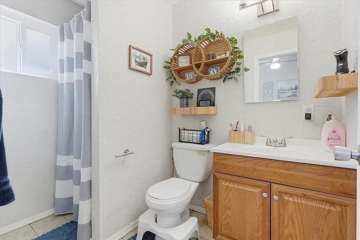 1405 Arthur St - Photo 3 of 17