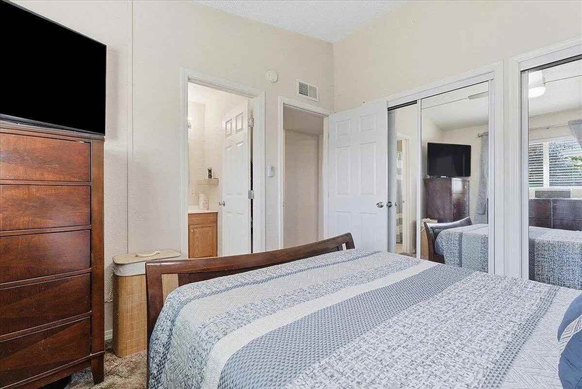 1405 Arthur St - Photo 4 of 17