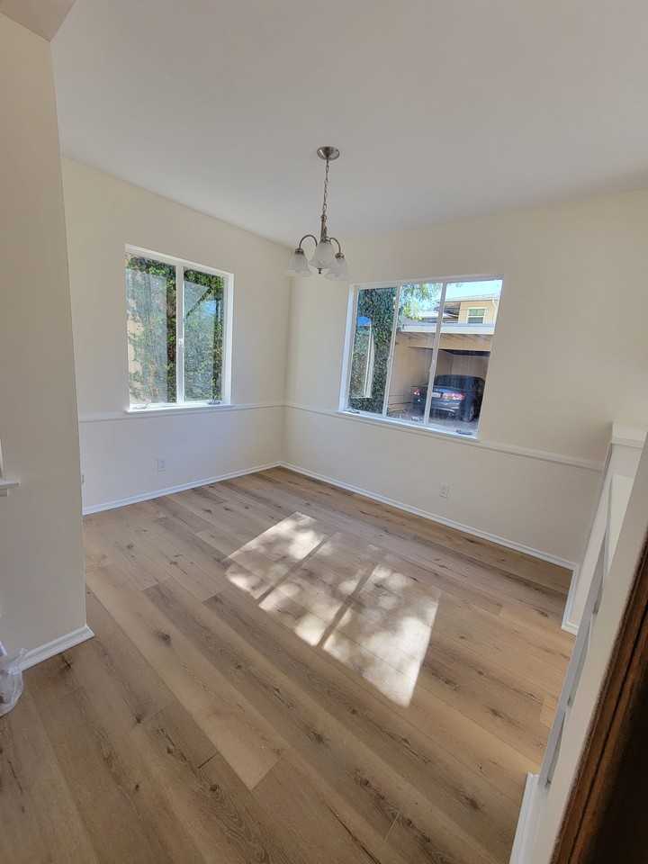 13654 Wyandotte St #654W - Photo 4 of 16