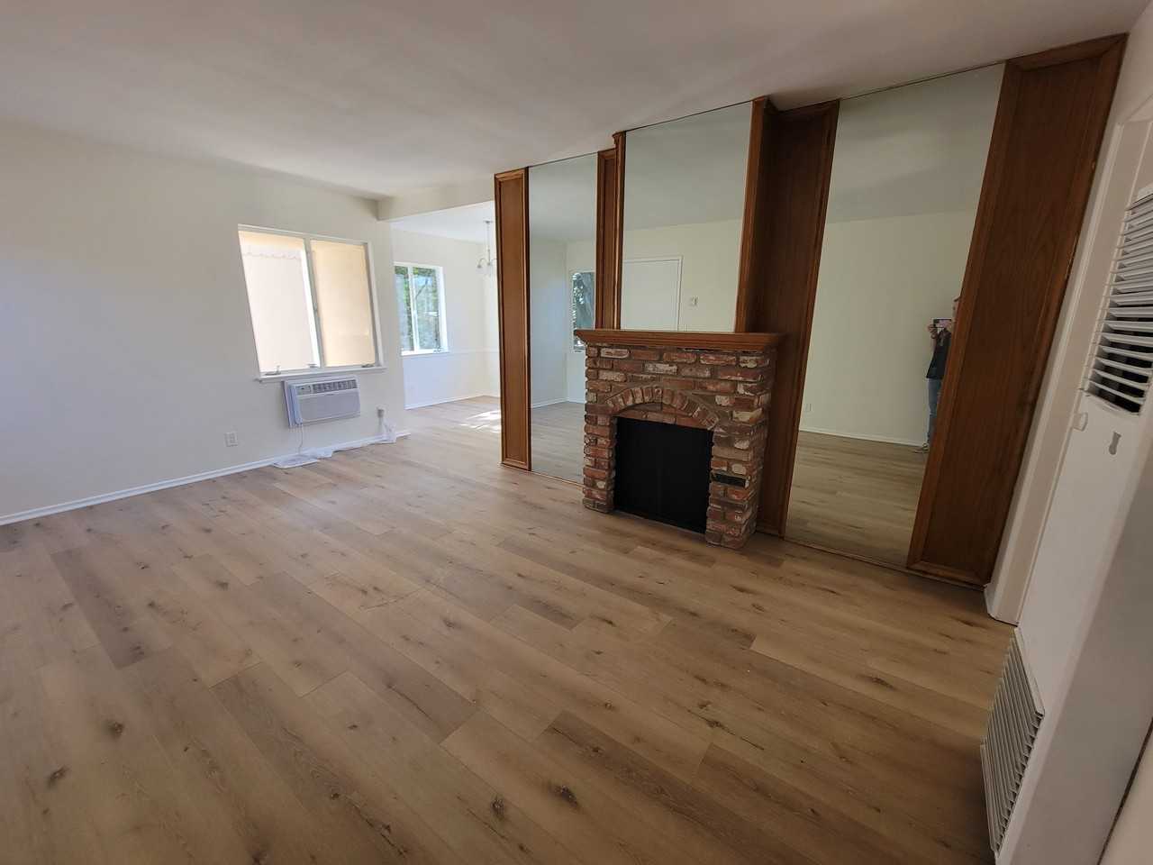 13654 Wyandotte St #654W - Photo 6 of 16