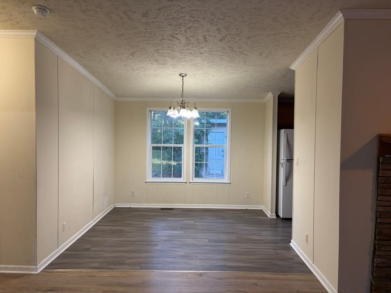 986 Puffenburger Ln - Photo 3 of 9