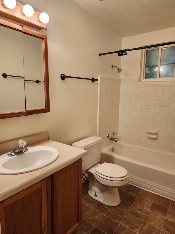 723 S St #1 - Photo 7 of 8