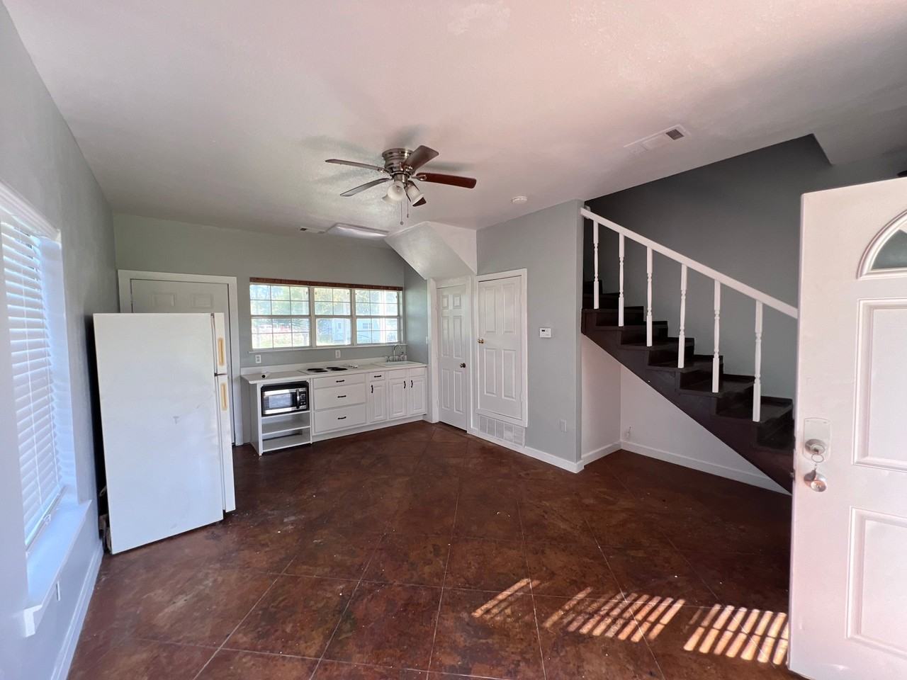 1140 County Rd #5 - Photo 7 of 10