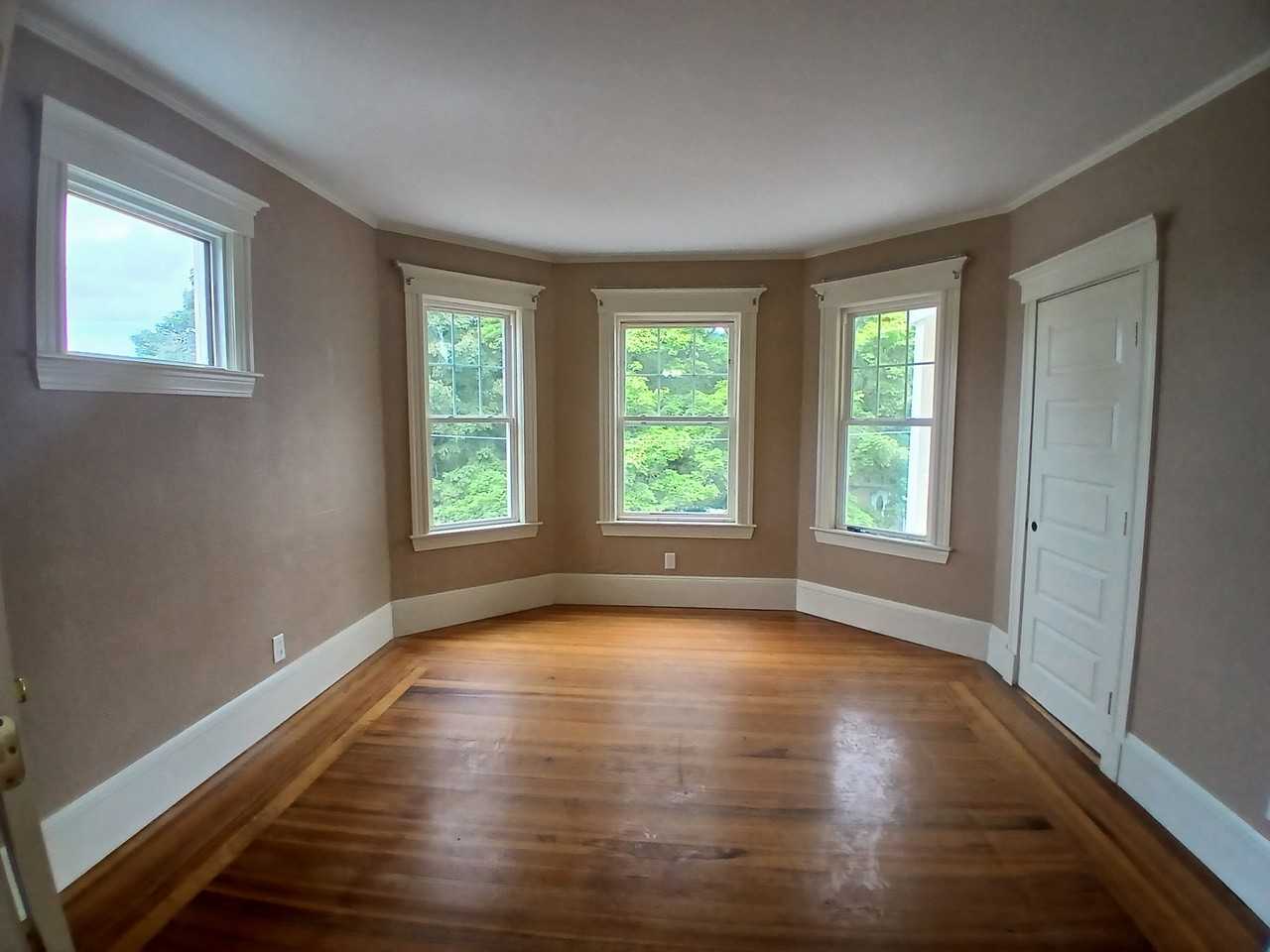 7 Abbott St #3 - Photo 3 of 19