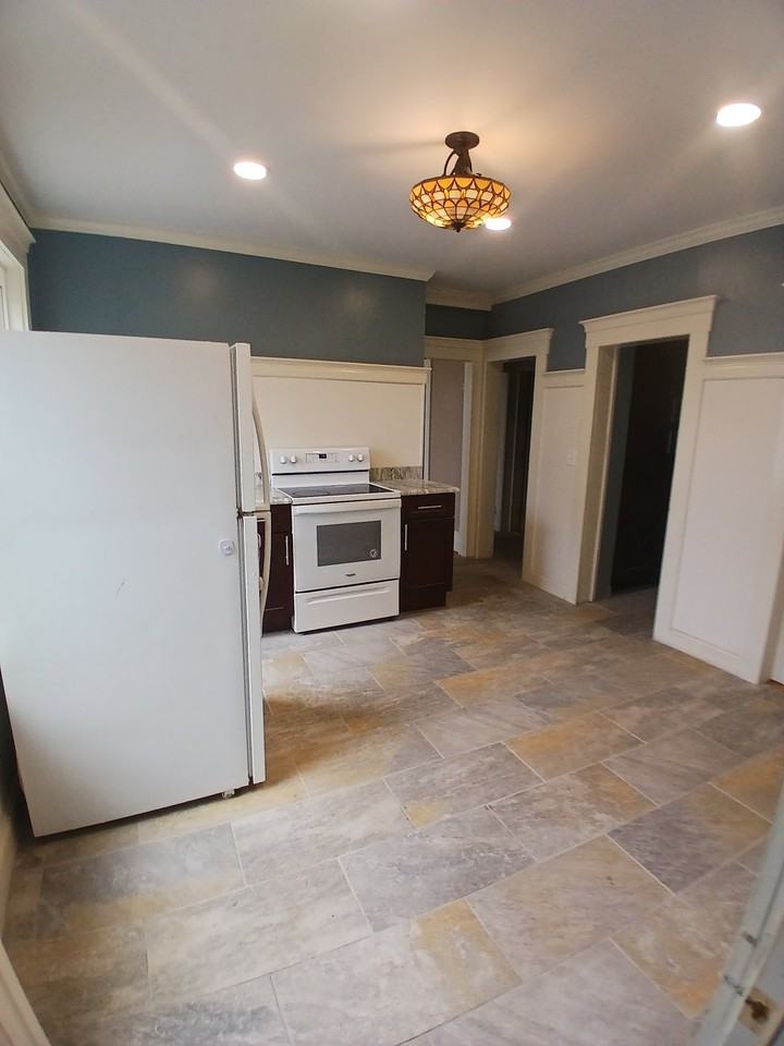 7 Abbott St #3 - Photo 7 of 19
