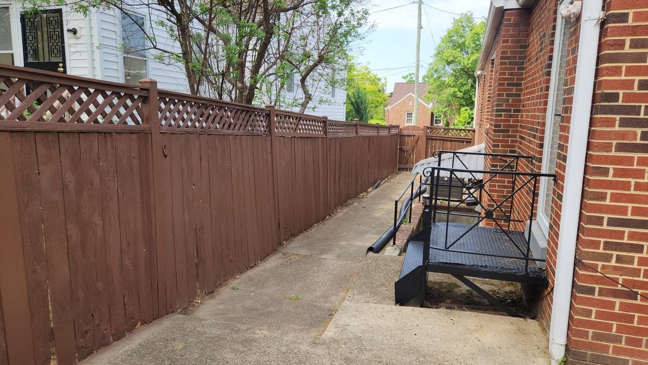 3122 Cheverly Ave - Photo 3 of 20