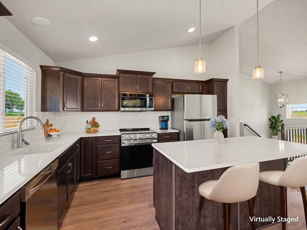 18616 Mary St - Photo 3 of 25