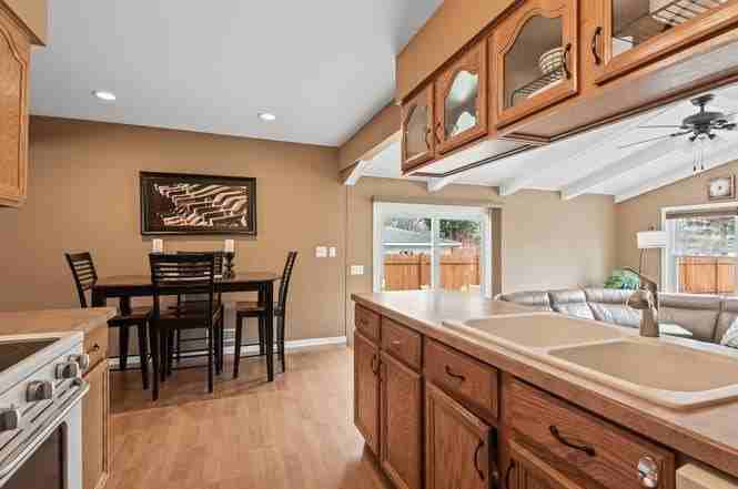 8510 Upper 206th St W - Photo 7 of 14