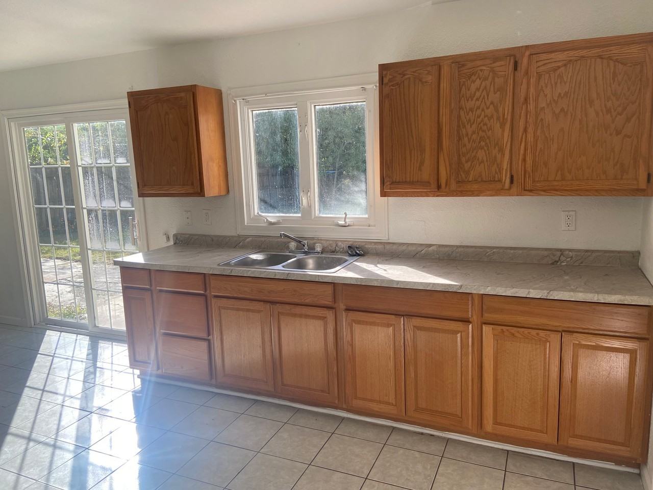 115 W Almond Dr - Photo 4 of 12