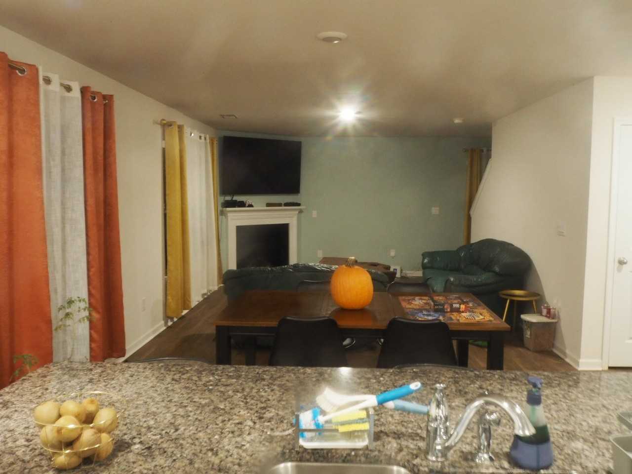 105 Milldale Dr - Photo 3 of 11