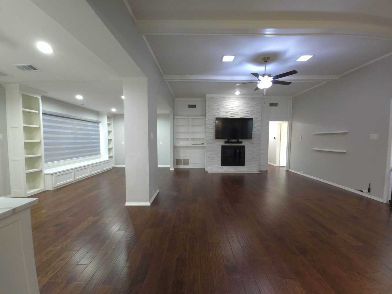 1503 Flintwood Dr - Photo 4 of 25