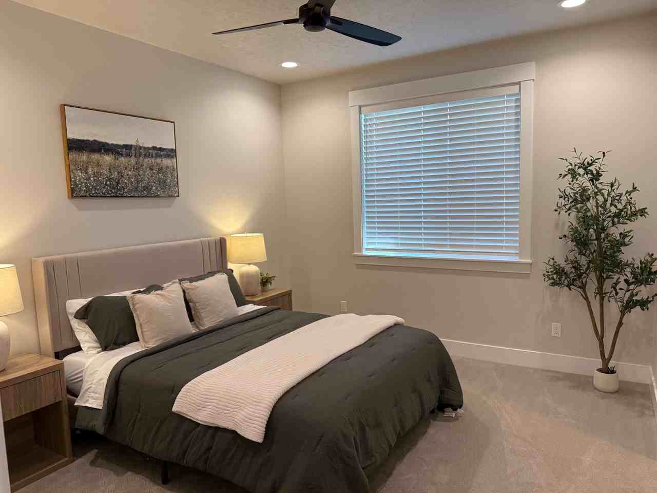 465 E Chevy Dr - Photo 5 of 14