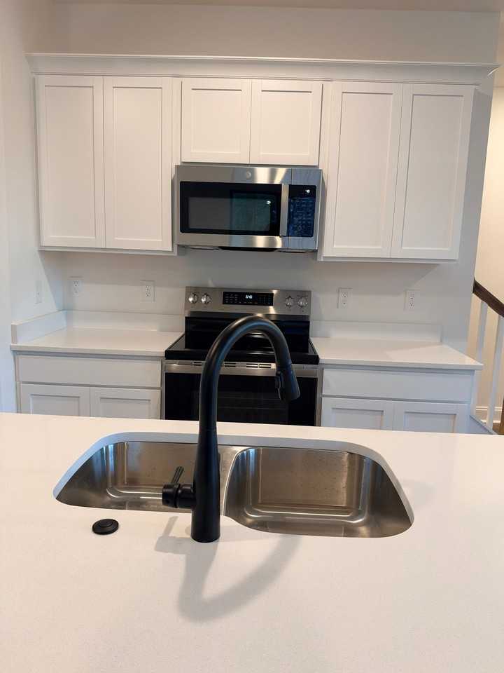 1616 Bennett Village Dr - Photo 7 of 25