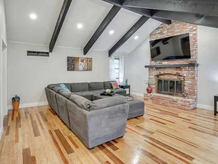 301 Sw Sunrise Dr - Photo 7 of 8