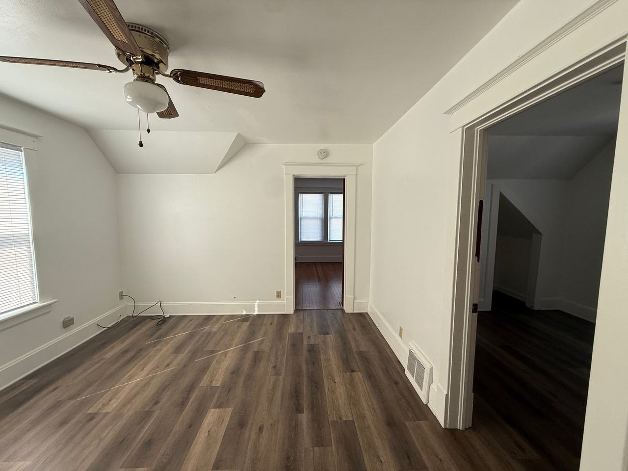 3915 10th Ave - Photo 4 of 14