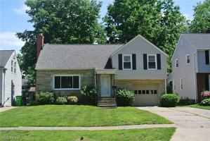 featured image of 27120 Parkwood Dr