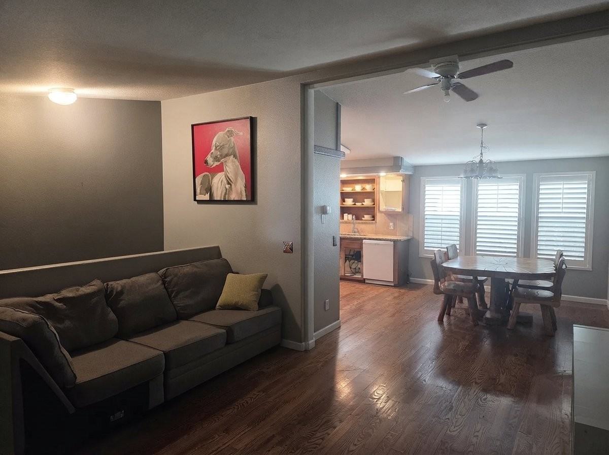 4657 Race St - Photo 2 of 20